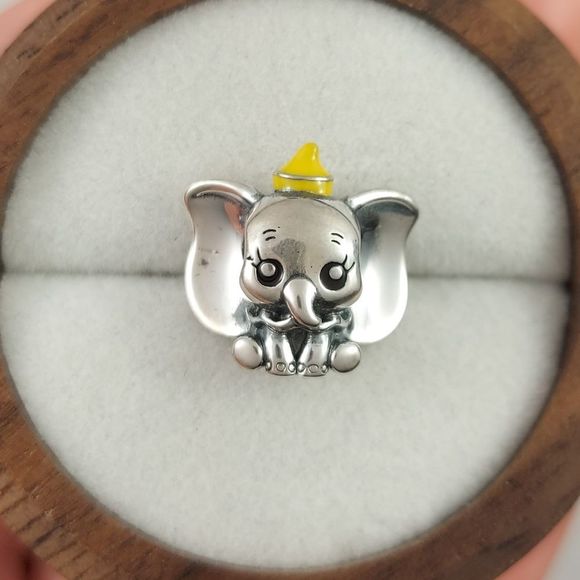 925 Sterling Silver Dumbo Charm - Picture 1 of 4
